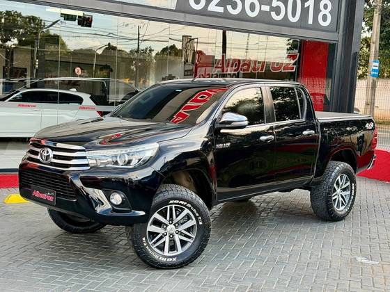 TOYOTA HILUX 2.8 SRX 4X4 CD 16V DIESEL 4P AUTOMÁTICO TOYOTA HILUX 2.8 SRX 4X4 CD 16V DIESEL 4P AUTOMÁTICO
